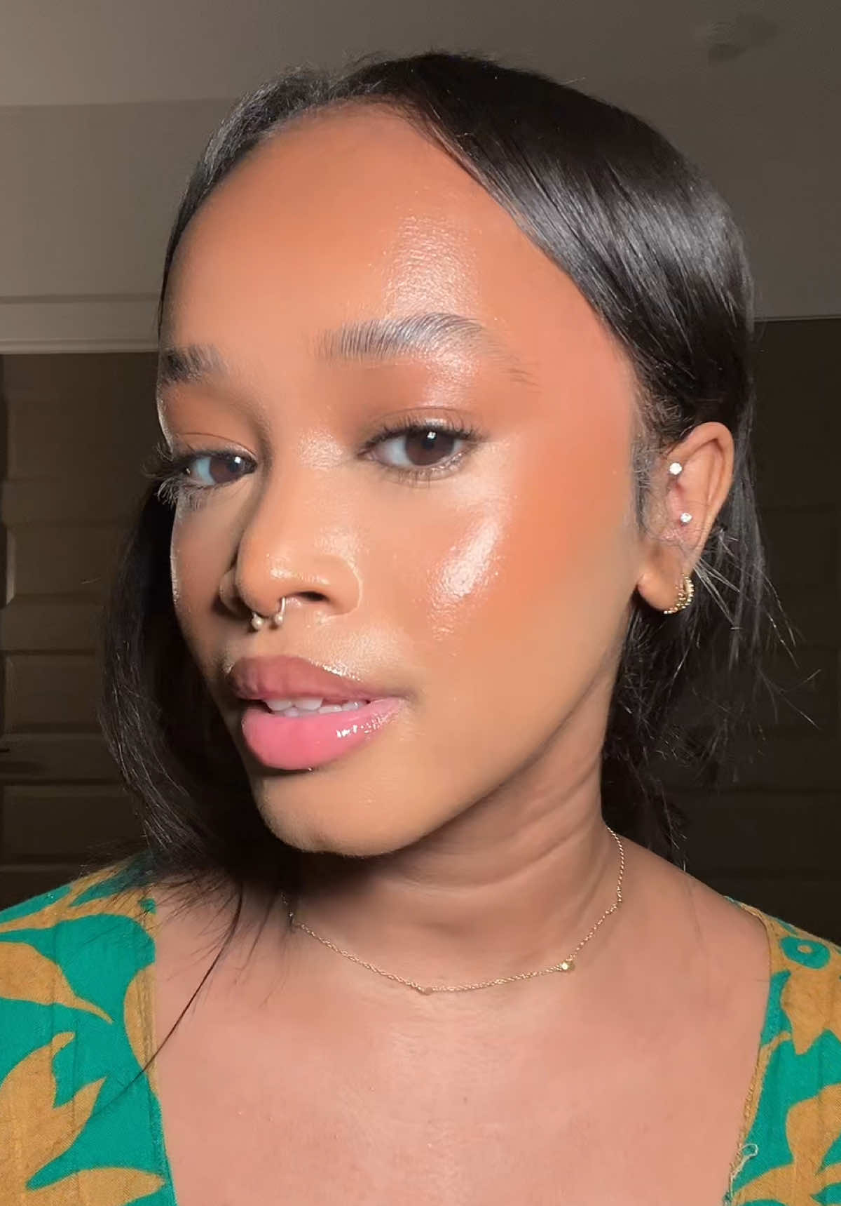 beginners beat detailed makeup tutorial, base routine 💋💗 @DanessaMyricksBeauty  @Huda Beauty  @NARS Cosmetics  @Too Faced  @Rare Beauty  @Charlotte Tilbury  #beginnerbeats #basetutorial #baseroutineblackgirl #softglam #beautycreator #atlantainfluencer #beginnermakeup #makeuptutorial #nycinfluencer #softglammakeup #blackgirlmakeup #flawlessbase 