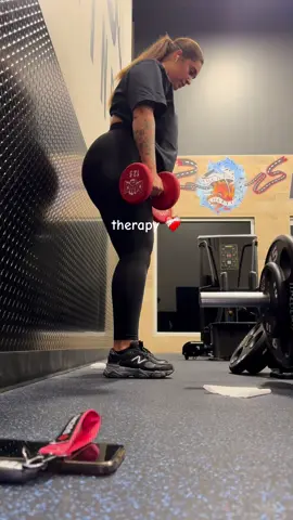 Needing a little therapy ❤️💪🏽 #fyp #bodypositivity #mombod #sexymom #SelfCare #selflove 