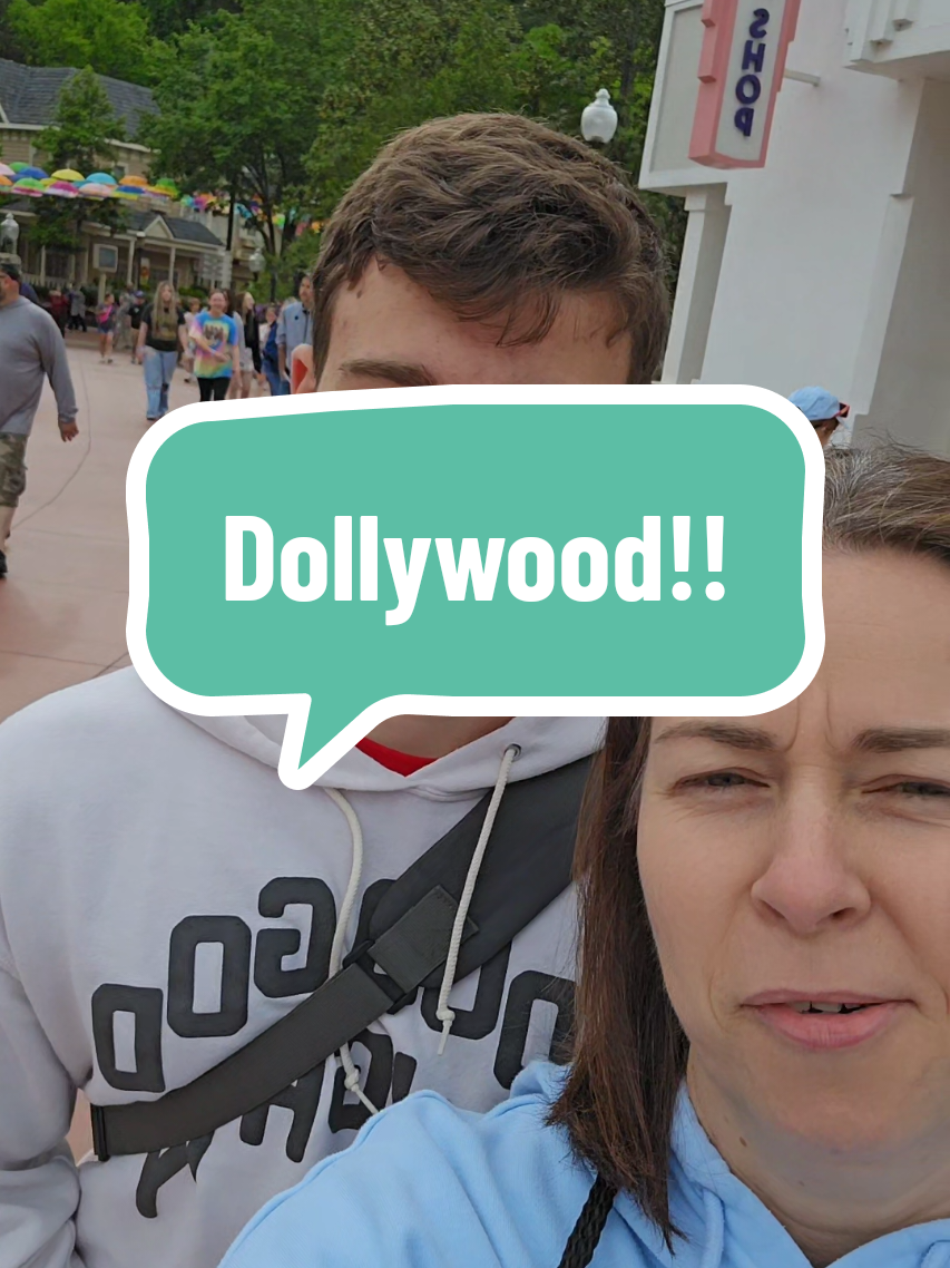 It has been a busy couple weeks but come along with us to Dollywood, one of our favorite places. #type1warrior #type1diabetic #type1diabetes 