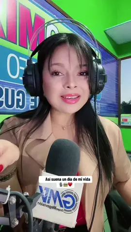 Este es mi día ♥️🥹 gracias por la sintonía @Sonsomix #parati #locutora #LIVEhighlights #radio