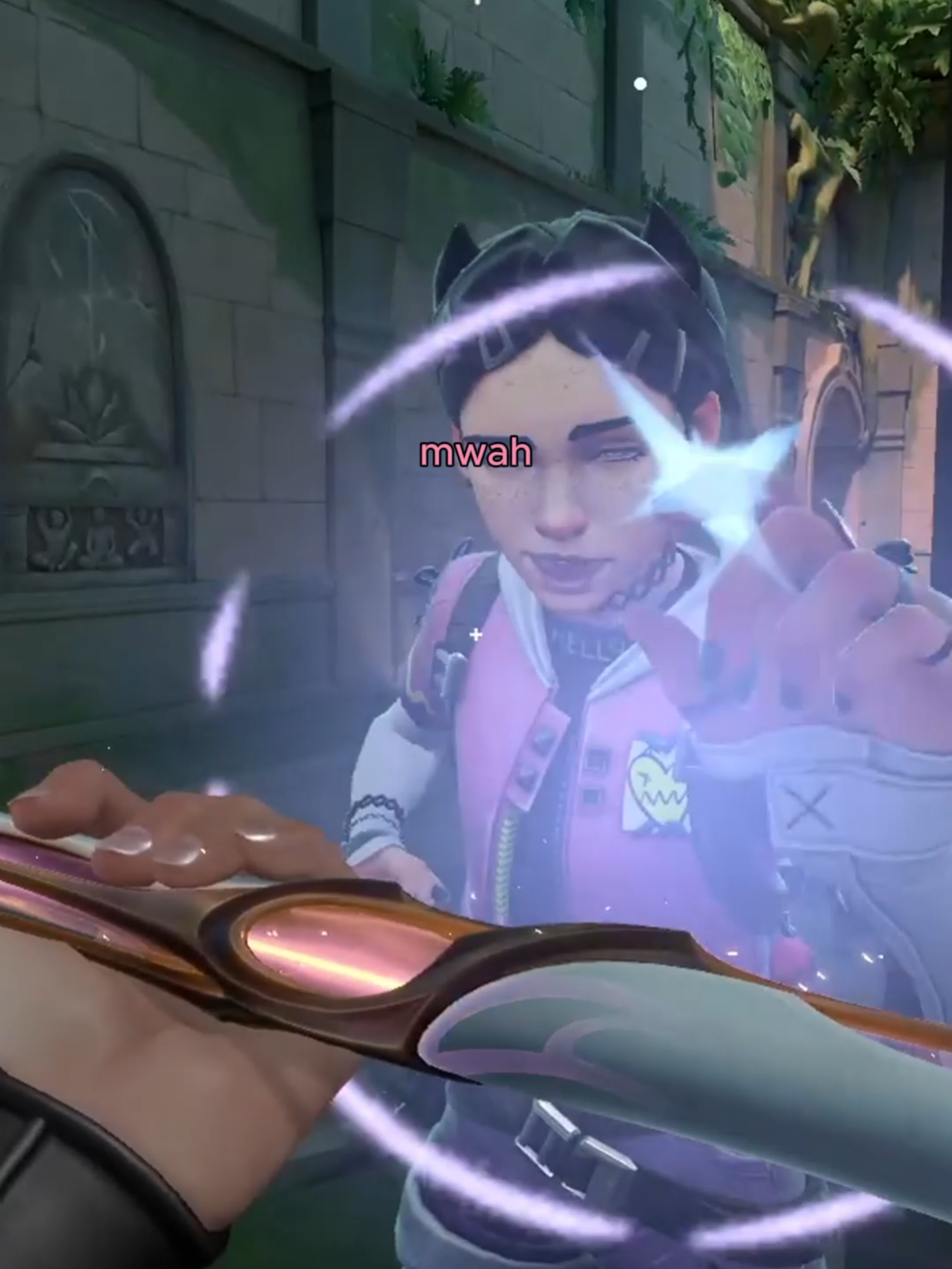 when he plays clove just to give you kisses <3 #fyp #GamerGirl #fypシ #justagirl #Valorant #valorantclips #trending