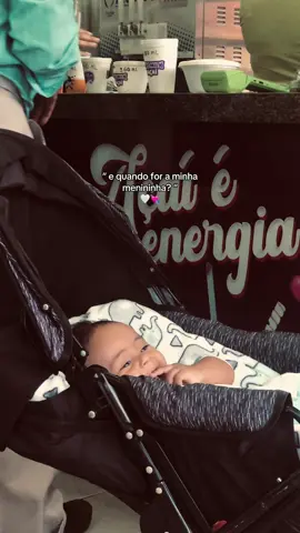 os olhinhos brilhando 🥹