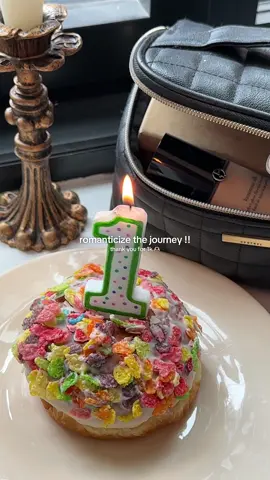 to 1k and beyond. welcome to all my new friends!! 🥹🫶🏻 also @Paris Baguette US this was SCRUMPTIOUS I basically inhaled this #smallcreatorbigdreams  #lifestylecreator  #1kfollowers  #romanticizeyourlife  #maincharactervibes #microinfluencer 