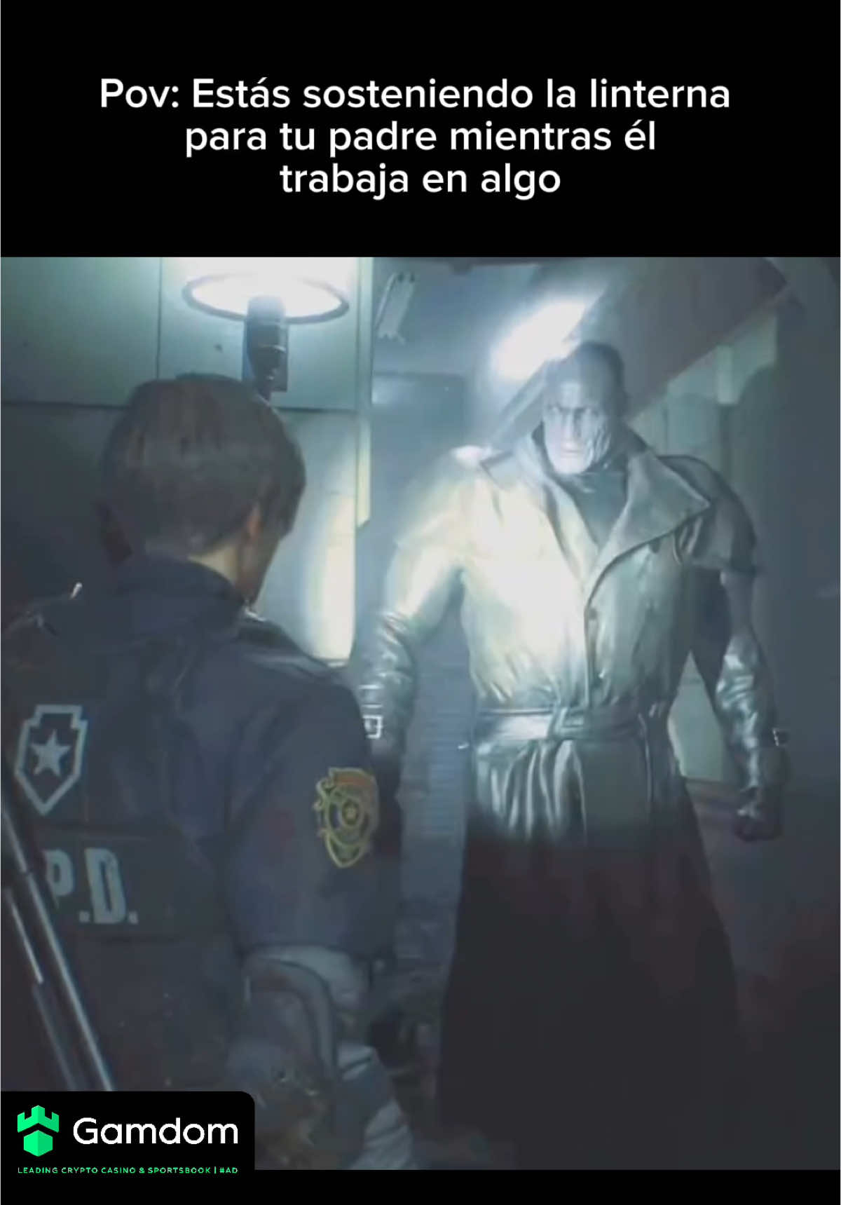 todos hemos pasado x esto #meme #residentevil #gaming #padre #linterna 