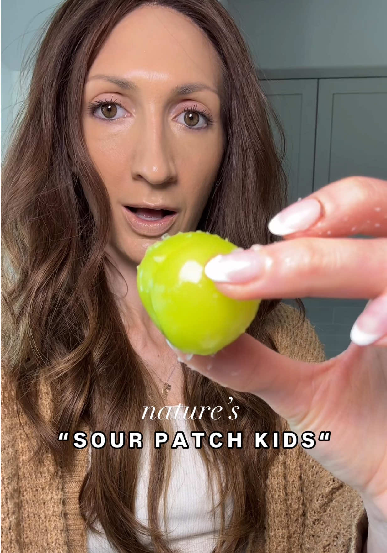 NOT GRAPES. Iykyk😜 These babies (literally) are sour plums and can be found at most middle eastern markets. Everyone has a different way of eating them. Some sprinkle tajin, some add sugar, but I love my salt and lemon and find this is a much healthier way, eliminating the silicon dioxide, citric acid, and refined sugar. What I did was wash them first (of course) then squeeze some lemon and sprinkled some sea salt (I love my salt!). The salt actually balances out the sourness and this combo is nature's Sour Patch Kids! You gotta try!  #plums #sourplums #sourpatchkids #naturescandy #sour #sourfruit #persianfruit #persian #arabsnack #summersnack #summerfruit #fruit