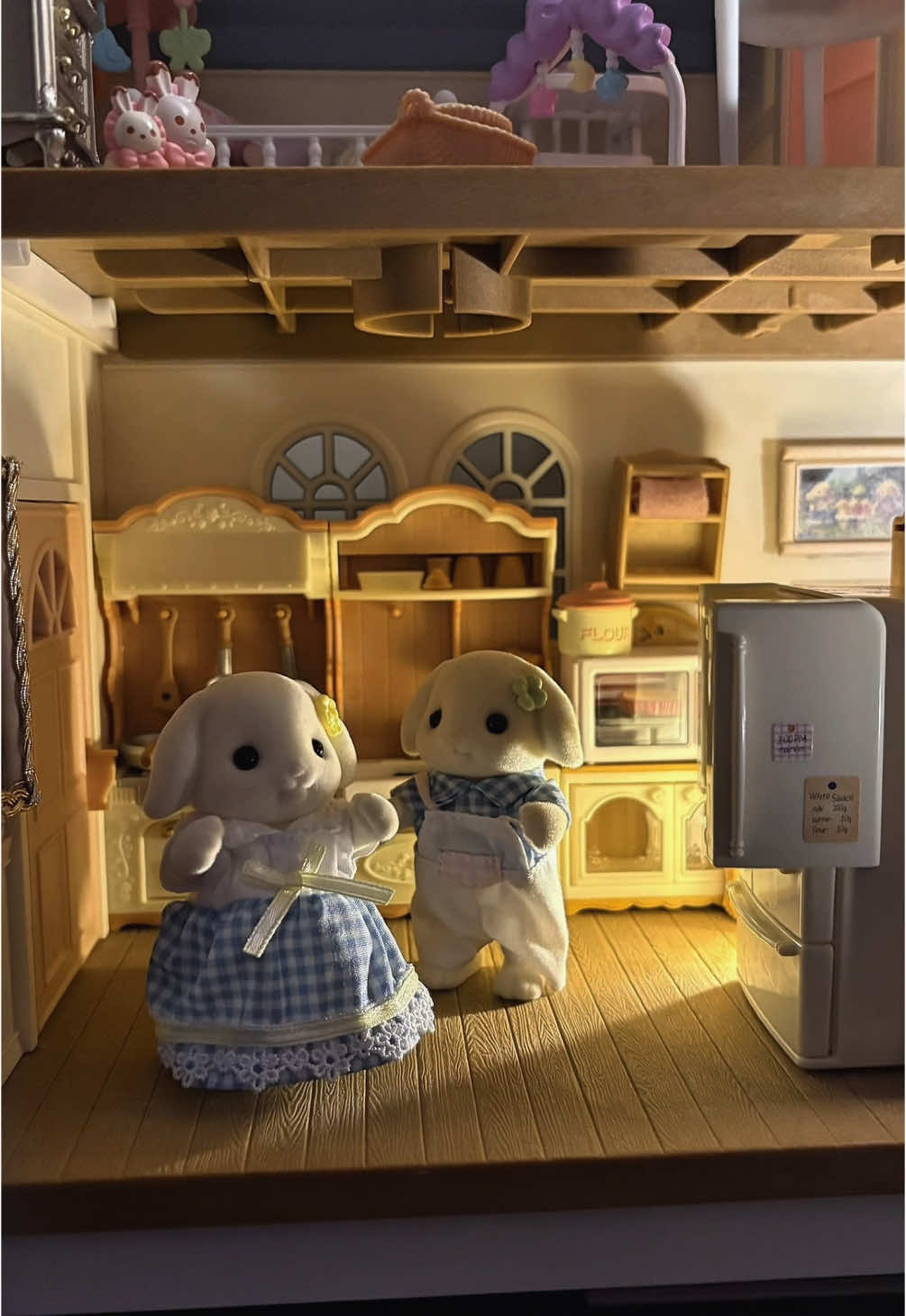 lights camera action 😎🤓  rip my phone storage.. making stop motion with calico critters is always fun 🤓🤓🤓 except noticing inconsistencies at the end, like the door opening mid way.. unsure how that happened…  #calicocritters #calicocritterstiktok #sylvanianfamilies #sylvanianfamiliestiktok #sylvanianfamiliescollection #sylvanianfamily #シルバニアファミリー #collectable #miniature #toys #calicocritter #sylvanianfamiliescollector #calicocritterscollection #calicocrittersset #stopmotion #stopmotiontrend #fyp #miniature #toys #dolls #miniatures #stopmotionkitchen #taylorsversion #taylorswift #alltoowell #taylornation #taylorswiftedit #taylorswifttok 