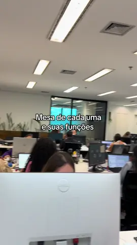 Vindo de um escritório de moda não poderia ser diferente 🤭  #trendingvideo #tendencia #videoviral 