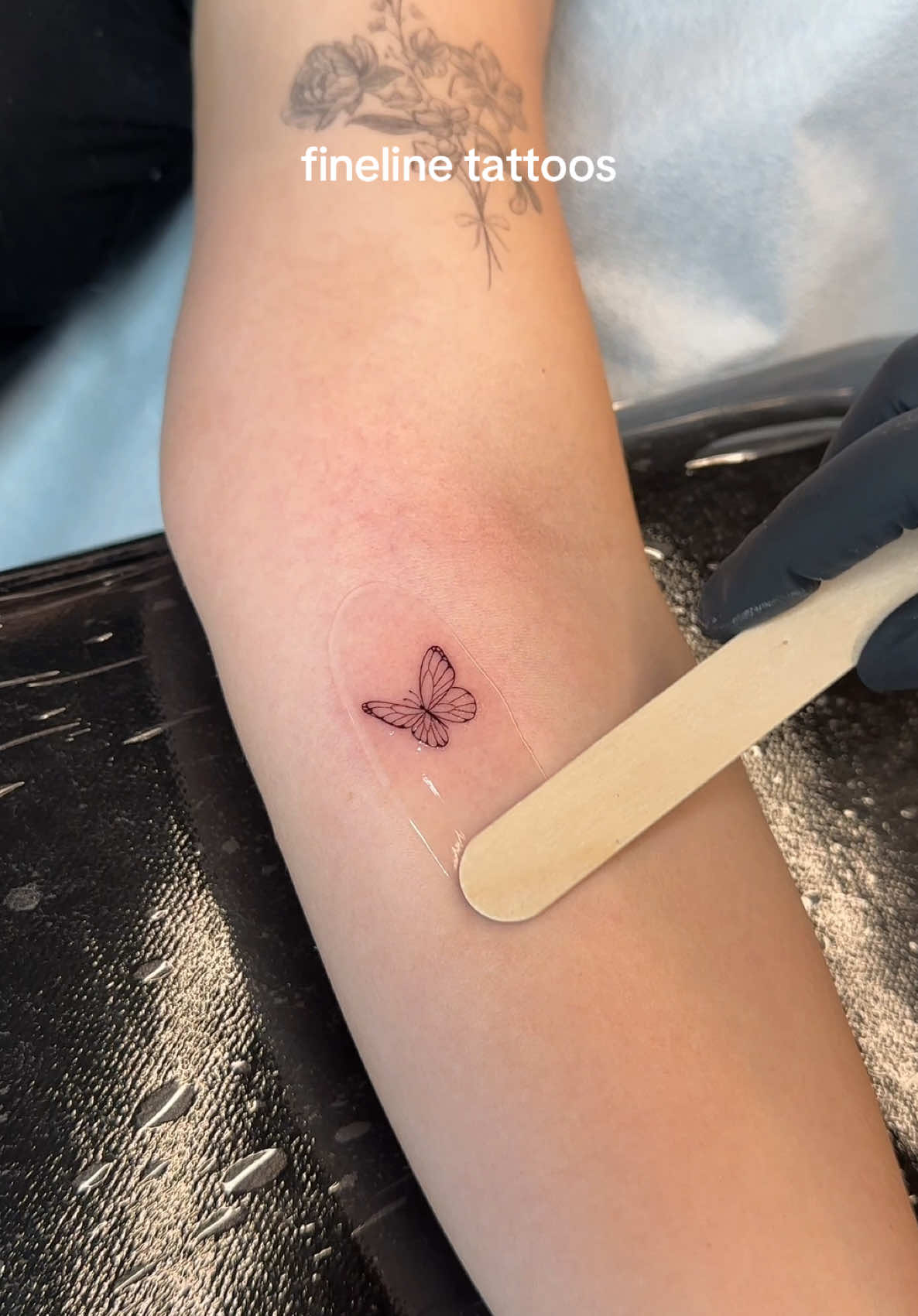 Fineline tattoo ideas ♡ #tattoo #tattoos #tattooartist #tattooideas #tattootiktok #tinytattoo 