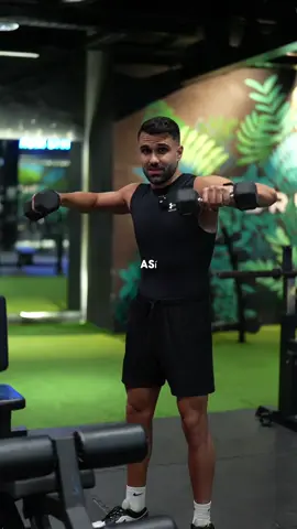 Haz así las elevaciones laterales con mancuernas 💪🏼 💪🏼 Para asesoramiento personalizado a tu objetivo 👉🏼 https://albertomareque.com/ (link en mi bio)  Incluye: ✅ Plan de entrenamiento adaptado a ti  ✅ Plan de alimentación adaptado a ti ✅ Contacto 24/7 conmigo  ✅ Acceso a mi app exclusiva de entrenamiento y nutrición ✅ Vídeos explicativos de cada ejercicio  Y mucho más!  #Gym #gymtips #Fitness #Lifestyle #gymmotivation 