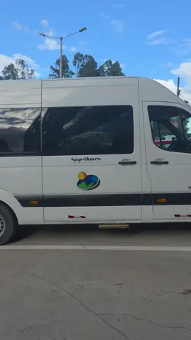 Te ofrecemos nuestro nuevo servicio.  Transporte en furgonetas de Guayaquil a Quito.  #Transporte #Furgonetas #turismo #Quito #guayaquil #cuenca #viajes #trabajo #negocio #familia @Furgonetas a Cuenca/ Pazhuca 