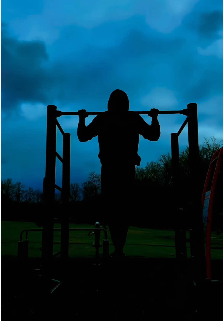 Inspiration 🔥👊🏻_#DisciplineWins📈 #gym #motivation #تحفيز #رياضة #foryoupage #NoPainNoGain🔥 #SelfImprovement #mentality 