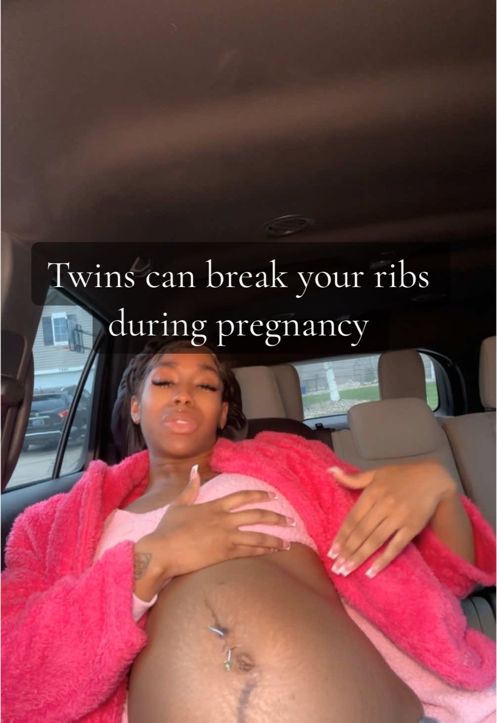 MY RIBBBBBBBS 😭😭 !!! Has anyone else had this happen?! #twinpregnancy #pregnant #pregnancy 