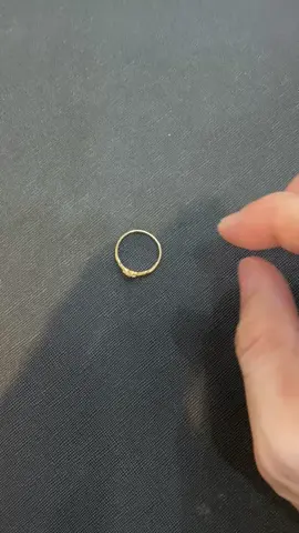 Cincin kadar 375/8k🥰 Berat 1 gram 🥰 size 15 Toko mas kuda Pertanyaan dan order: Fast respon: senin-sabtu 08.00-17.00  #gelangmas#kadar24k #fyp #foryou #fouryourpage#hargaterjangkau#kualitasbagus#bandung#indonesia#semarang#wanitaindonesia#f4f#perhiasan#emasonline #pekalongan#jakarta#surabaya#trustedseller#ubsgold#hwt#emasmurah#semarang#ayu#indonesia#comalpemalang#kadar375#jualemas  