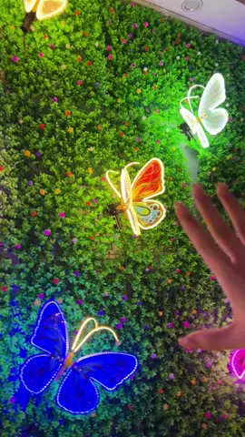 Omg so beautiful butterfly light #butterfly #movingbutterfly #tiktokshopping #homedecor #big #gardenlight #tiktok 