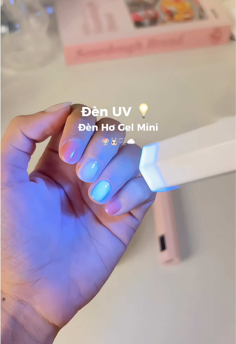 Đèn hơ gel mini cho chị em làm nail nè #nail #denuv #songel #dinnbexiu 