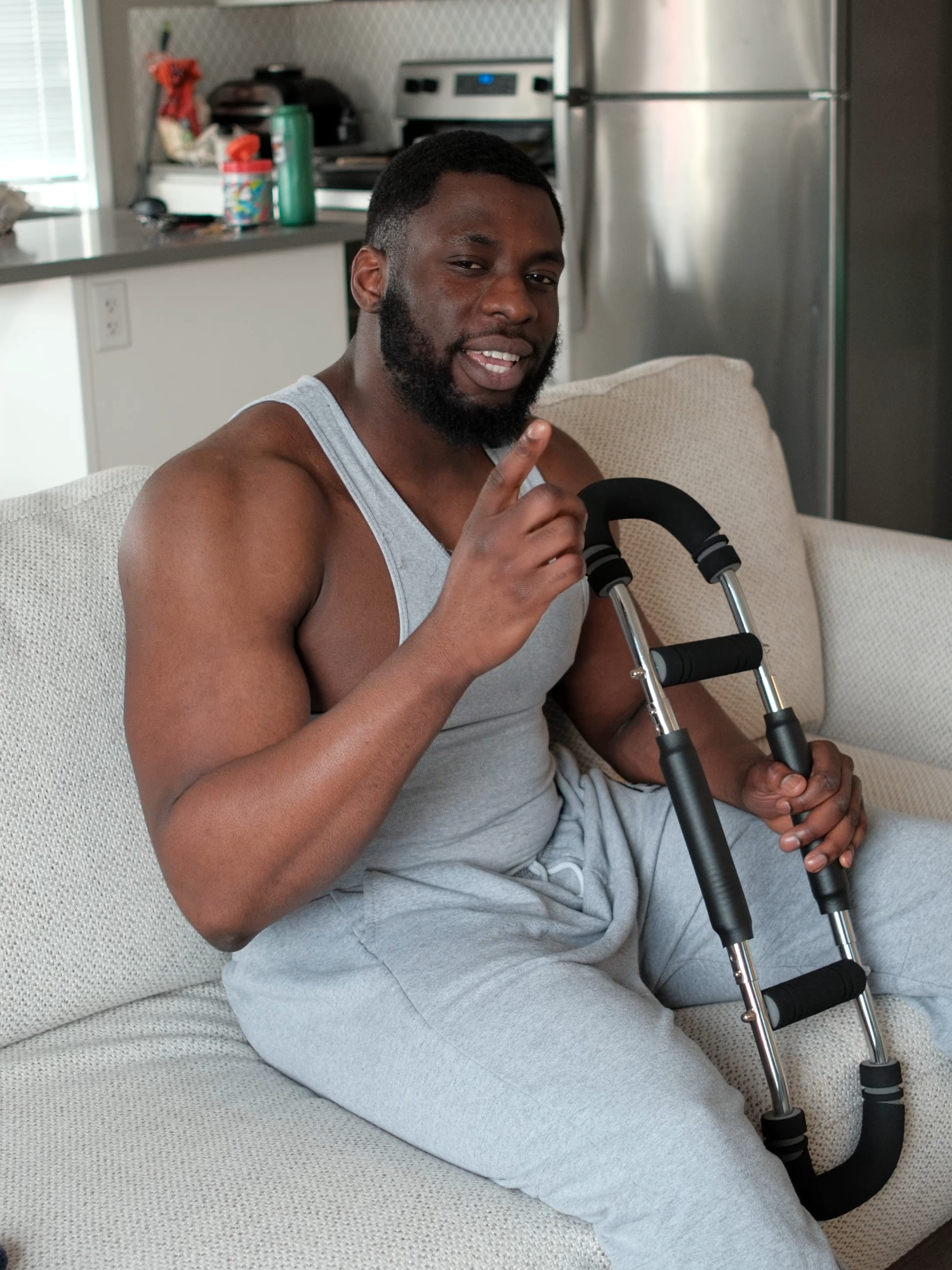 Stay consistent with your fitness goals 💪 The Gorilla Bar by Mr.Sculpt makes it easy to train anytime and anywhere 🦍🔥 Link in bio! #GorillaBar #NoPushUpsNeeded #HomeGym #ChestDay #NoExcuses #FitnessHacks #HomeGains #TrainSmart #NoGymNoProblem #StrengthTraining #TrainAnywhere #BeastMode #FullBodyWorkout #ChestPump #fitness #chestworkout #armsworkout #gym