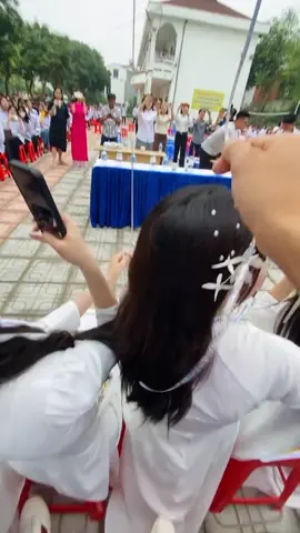 Yêu các bạn tôi  Thi tốt và đỗ tốt nghiệt và thành công nhé🥰🥰#thanhxuan #fypシ゚ #xuhuong 