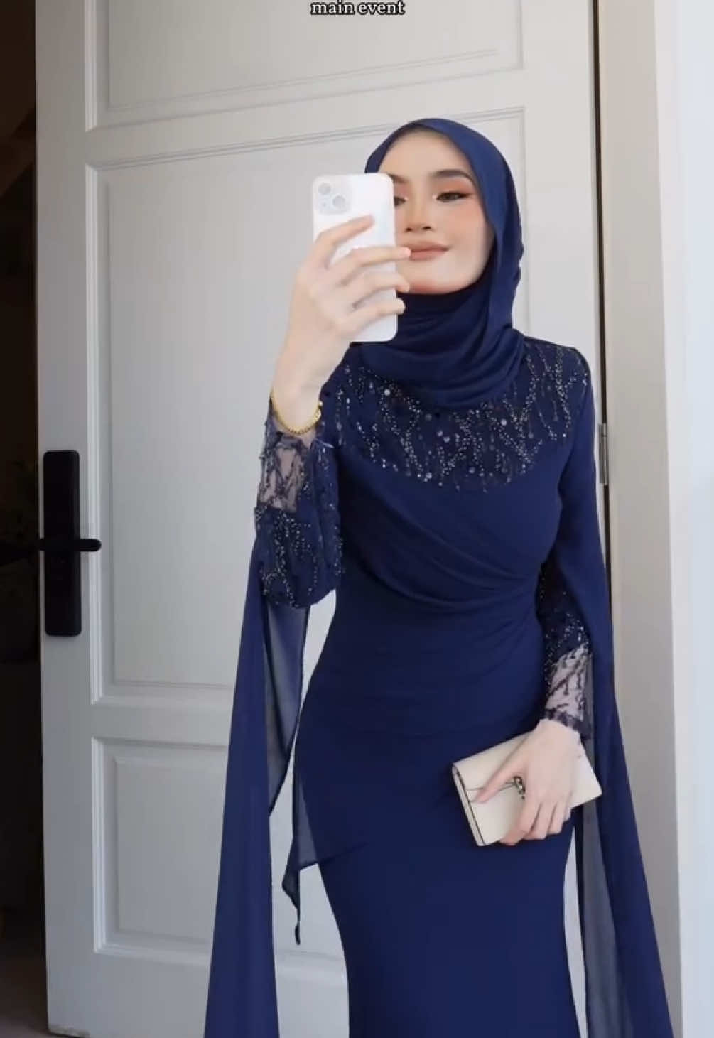 Raya Haji is coming… dearies dah ade outfit untuk raya haji ke tu? Kalau belum boleh pick this beautiful dress 🫶🏻 Featuring Lauren Luxe in code Navy Blue 💙✨  #fyppppppppppppppppppppppp #fypシ゚ #Qiszar #bajuraya2025 #dress #dresses #dresstoimpress #hotsellingitem🔥🔥 #rayahaji #OOTD #bajutunang #bajunikah #navyblue