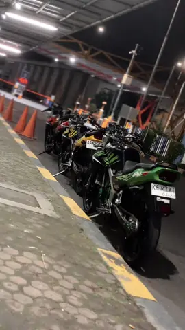 Angon zebra❤️💛💚#ninjass #zebra #twostroke #kawasaki #cinematikmotor 