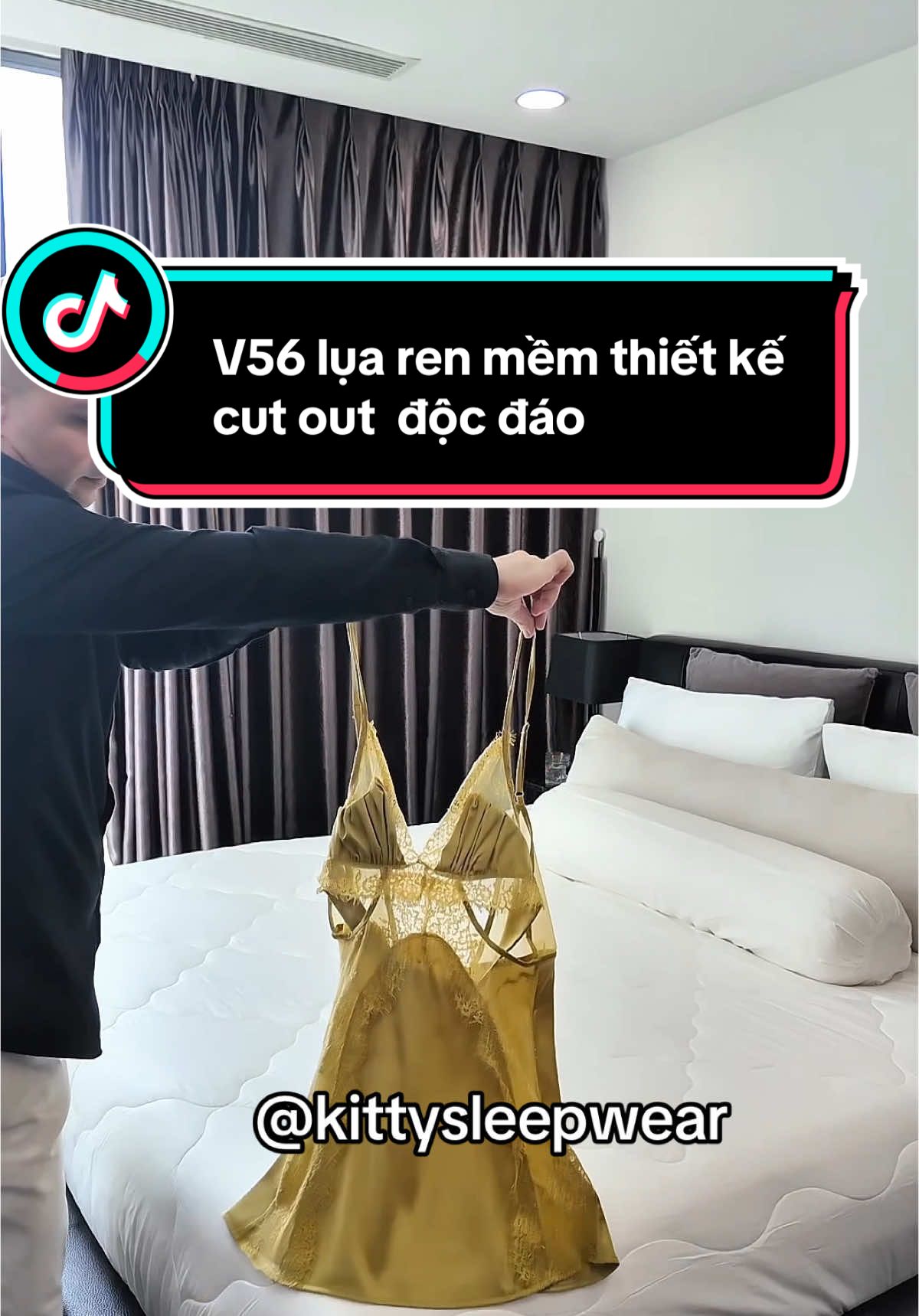 Thiết kế lạ mắt cùng màu vàng gold sang xịn 🤩 #dongu #vayngucaocap #xuhuong 