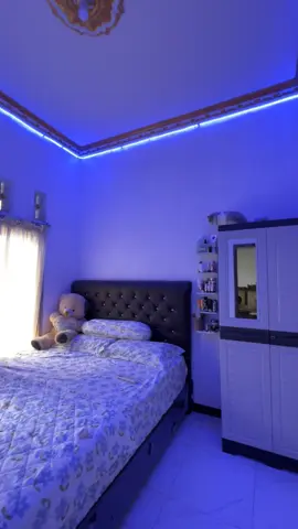 Gimana cara biar kabel wifinya bisa rapi dong guys capek bgt ngeliatnya😫😫 #kamaraesthetic #fypage #kamarcewekesthethic 