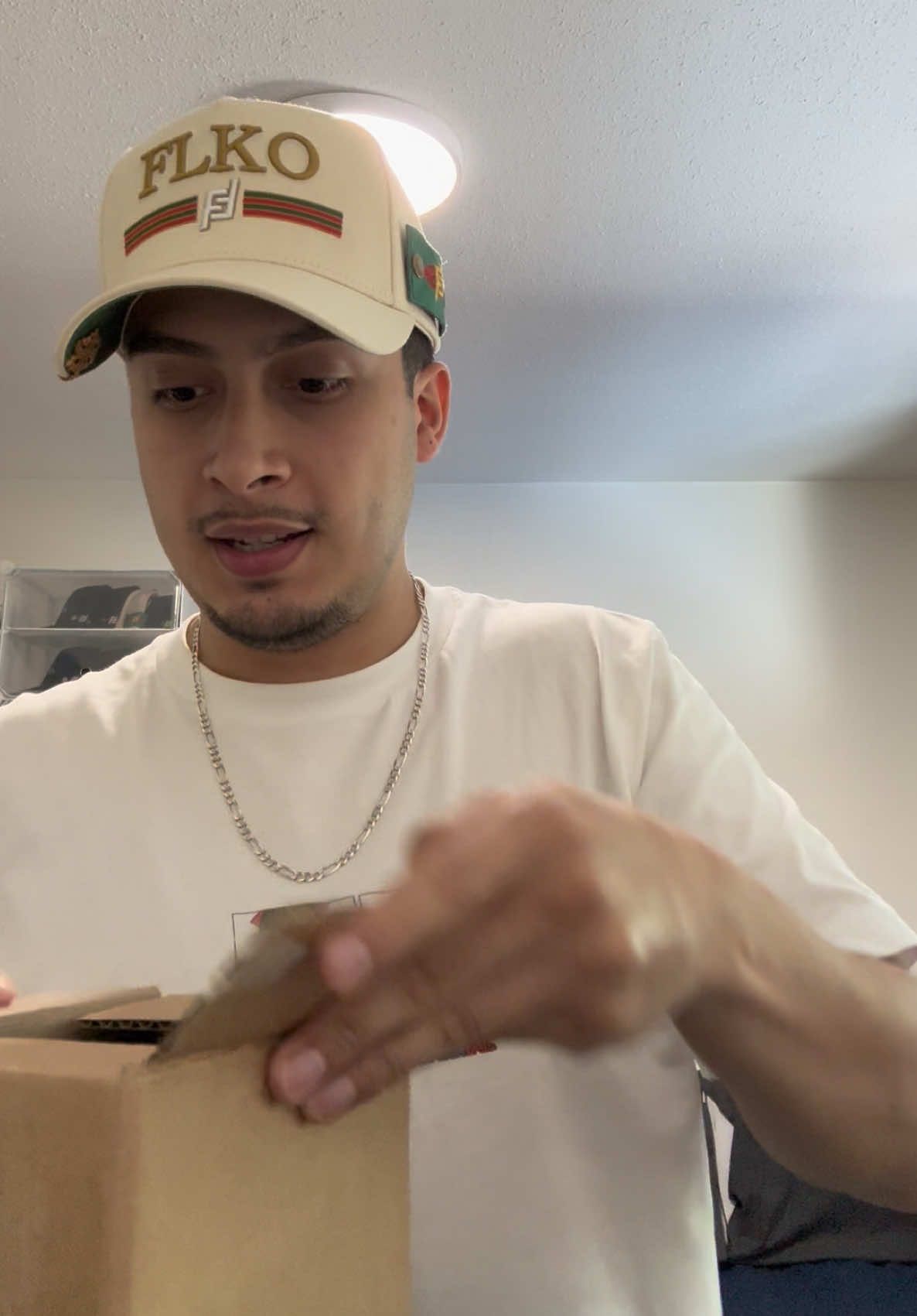 Best way to curve hats 🧢 