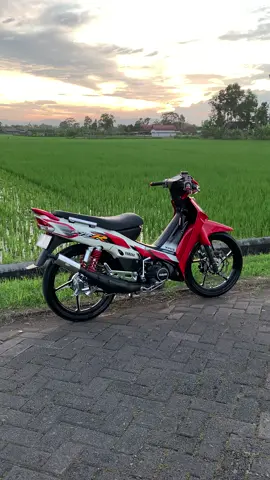 njengking style🗿 #twostroke #2stroke #fizr 