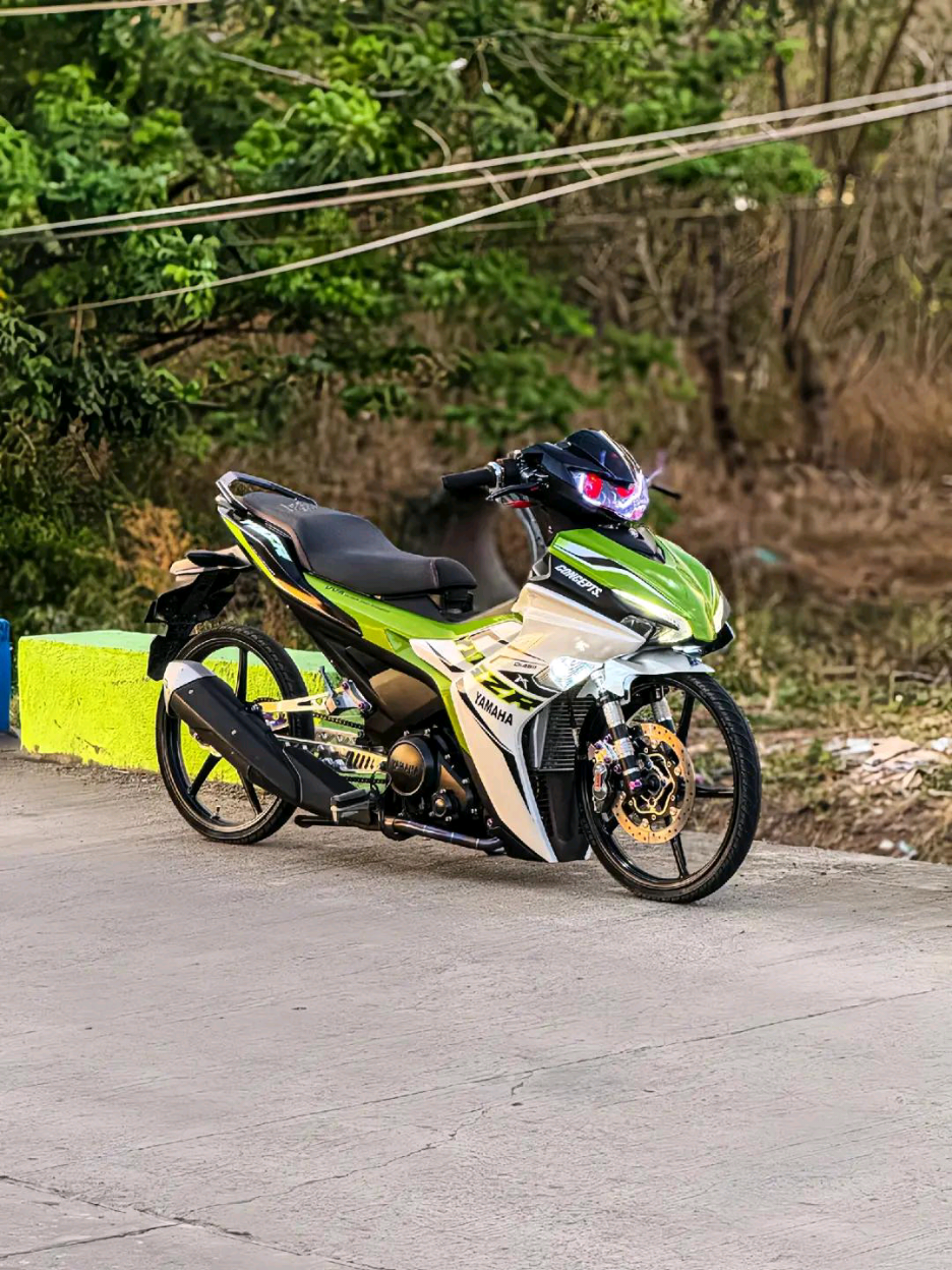 I'm backkk 🔥 #y15 #y15zr #y15zrmalaysia #vietnamstyle🇻🇳 #editz #jedagjedug #alightmotion #viral #tiktok #fyp #fypシ #foryoupage #xyzbca 