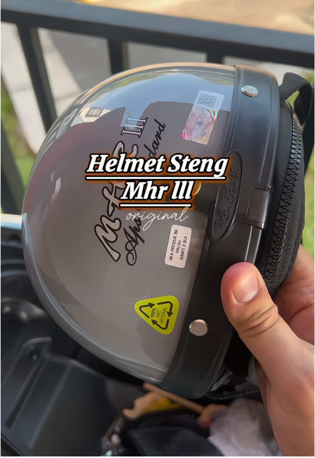 Patutla ramai beli helmet steng ni dkt tktopshop,harga murah kualiti padu dan macam macam warna ada‼️🥰 #helmet #mhr #helmetkurakura #helmetmhr #matmoto 