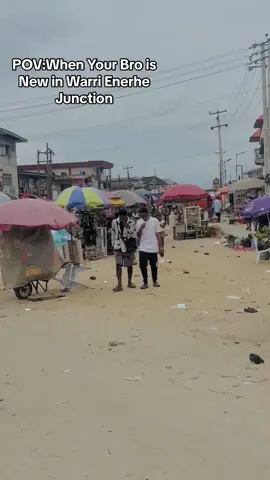 When your bro is new in warri#comedyvideo #fypシ゚ #fypシ゚ #warri #goviral #comedy #trendiing_video @MALE KING 👑 🎲🎲🇺🇲🐐💫🪫💵 @preshygold5553 @Ur favorite girl 💗💕 @FUNNY OGBODU 🎭 