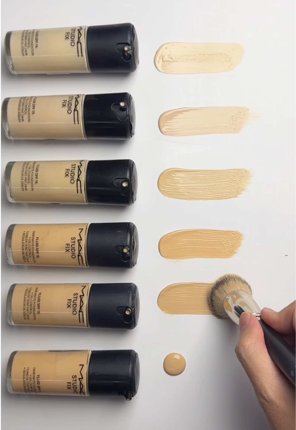 เสิร์ฟผิวแมตต์สวยแบบมีระดับด้วย #MACATUDIOFIX FLUID SPF 15 ในราคาที่สบายกระเป๋ายิ่งขึ้น🛍️🖤 @_okreview #maccosmeticsthailand #macartistthailand #รีวิวบิวตี้ #รีวิวบิวตี้ในtiktok #รองพื้น #รองพื้นคุมมัน #รองพื้นเนื้อแมตต์ #ช้อปกันวันเงินออก #tiktokshopช้อปกันวันเงินออก 