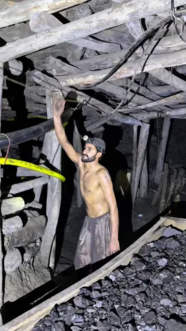 Black diamond mining with 3000 feet’s deep underground #coalminer #blackdiamond #gold #minerals #support #plzdontunderviewsmyvedios #coalmine #blackdiamond #gold 