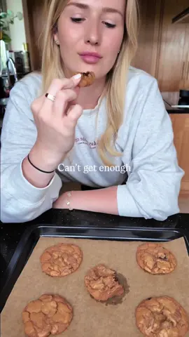 It’s so rewarding when you bake and people love it 😍 don’t settle for less .. these are luxurious .. they are homemade.. quality ingredients…simple & delicious 🤤  Baking is a love and it’s something I put my whole heart into 😌  Coming soon…… #new  #sarahscakecompany #luxurycakes #cookies #baking #lovetobake #professional #Lifestyle #cake #cakeinspo #cakeideas #baker #passionforcakes #caketutorials #bakingislove #cakeartist #cakedecorating #Foodie #discover #trending #cakelife #dailycakes #weekendbakes #bake #fyp #foryou 