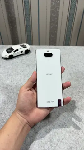 Sony Xperia 8 Điện thoại độc lạ đến từ Sony #xuhuong #treviewsvn