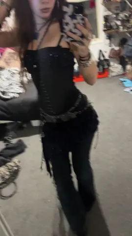 😜