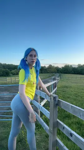 I love it here 💖 the nature is amazing 🦋 #fyp #explorerpage #videoviral #explore #fyfyfyfy #nerdygirl 