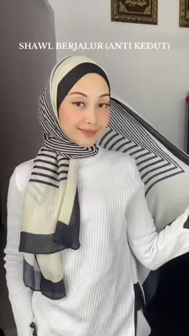 syal atau pashmina syal yg bisa dijadikan pashmina donk #pashmina #hijab #katun #syal #koreastyle 