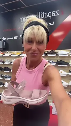 ✨ ¡CAMINAR NUNCA SE SINTIÓ TAN BIEN! 👟💖 Descubre el confort absoluto con las nuevas Skechers GO WALK ARCH FIT 2.0 SANDAL ANNIE 😍 ✅ Soporte Arch Fit certificado por podólogos ✅ Ultraligeras y transpirables ✅ Perfectas para tus paseos, viajes o el día a día ☀️ ¡Tus pies te lo van a agradecer! 🦶💆‍♀️ #Skechers #ArchFit #GOwalk #SandaliasConEstilo #ComodidadTotal #TikTokMadeMeBuyIt#skechers #paratiiiiiiiiiiiiiiiiiiiiiiiiiiiiiii #VALENCIA #foruyou #zapatillas #skechersmovesmodesh #OOTD