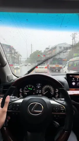 #lexus_lx570 #car #carspotting #carguy #foryoupage #fypage #fypツ #tiktokuni #myanmar #tiktok 