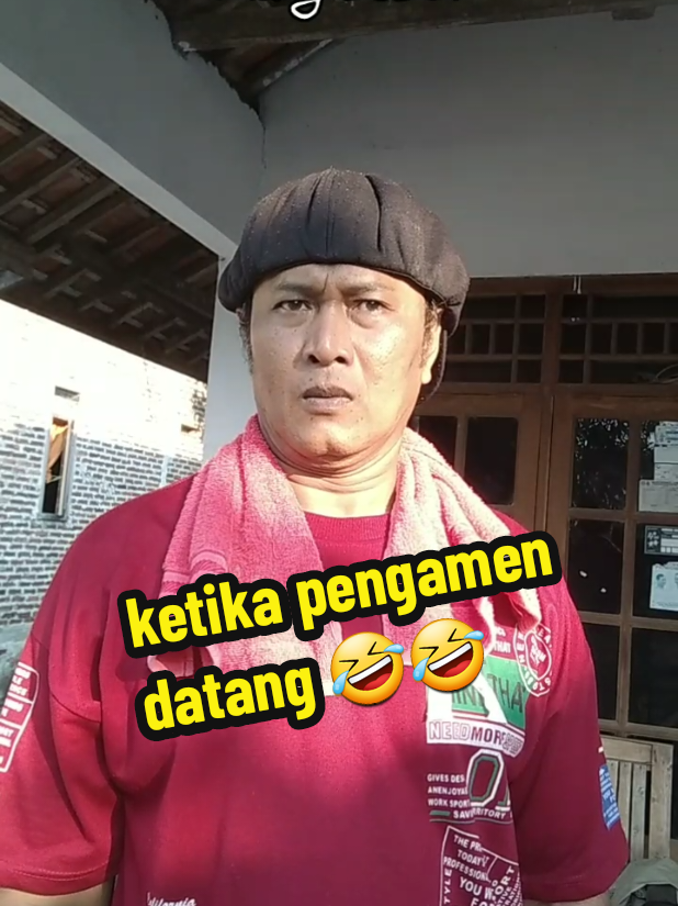 Ketika pengamen datang 🤣🤣 #lucu #komedi #SitkomLucu #KontenKocak #KomediSitkom #KomediParodi #LucuBanget #VideoViral #trendingvideos #trendingvideo #trendingtiktok #ViralFYP #FYP #storytime #shorts  #lucu  #ngakak  #hiburankomedi  #kontenhalu  #fyp  #komedi #hlaguindialucualuviral #hiburanwarga62 #greendcreen #wakancil  #bapaaing #kdm 