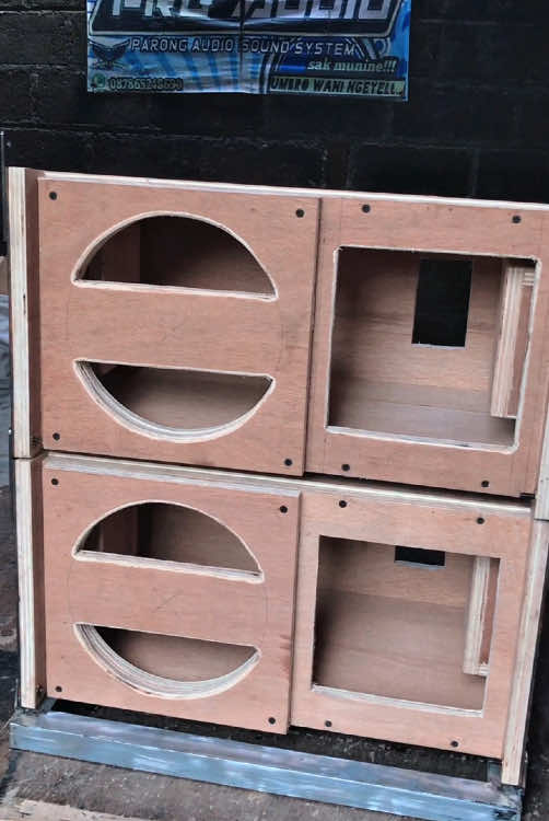 vera 10inch plus breket dana pelajar juga siap✌️ #soundsystemjawatimur #prgaudioblitar #soundsystemblitar #pengrajinboxspeaker #customboxspeaker #fyp #berandatiktok #linearray #vera110 