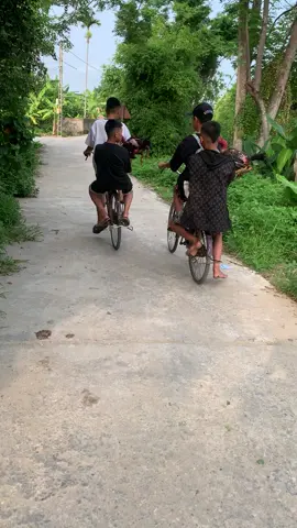 Hãy tận hưởng thời gian này đi...ko lâu nữa đâu. Rồi các cháu sẽ như chú...phải lo Cơm Áo Gạo Tiền!!!#gadonvietnam #gachoivietnam #xuhuonggachoi #xuhuongtiktok #xuhuong 