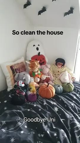 Thought this was cute. Not sure if my hawaiian themed skeleton ruins the sad vibe but the room will miss him. #alt #goth #uni #university #grad #graduation #classof2025 #graduation2025 #gothdecor #halloween 