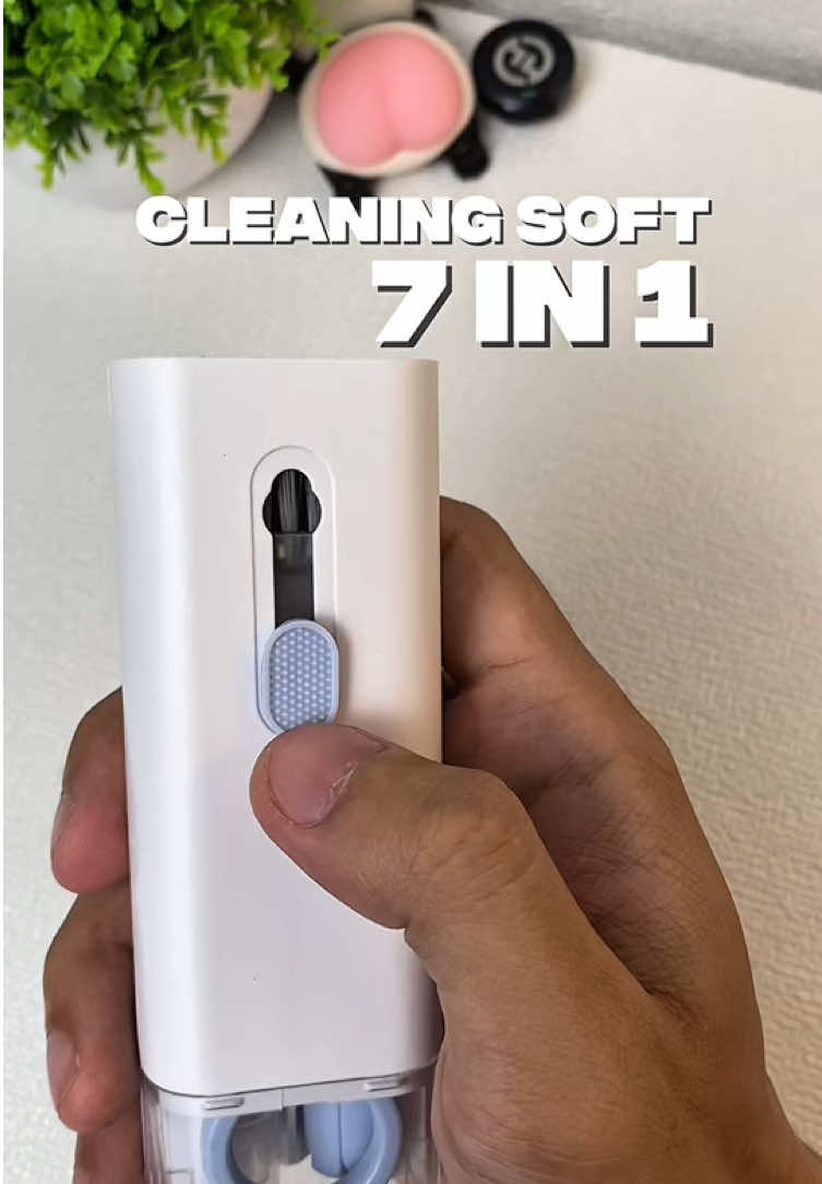 Membalas @Abilfirnanda🐏  ✨ Bersihin HP & laptop jadi makin gampang dan satisfying! 7in1 Cleaning Soft Brush ini lengkap banget – dari sela keyboard, speaker, sampai port charger, semua kinclong! 💻📱 Wajib punya buat kamu yang sayang gadget! 😍 #cleaningtools  #GadgetBersih #7in1Brush #TechHacks #LaptopCleaning