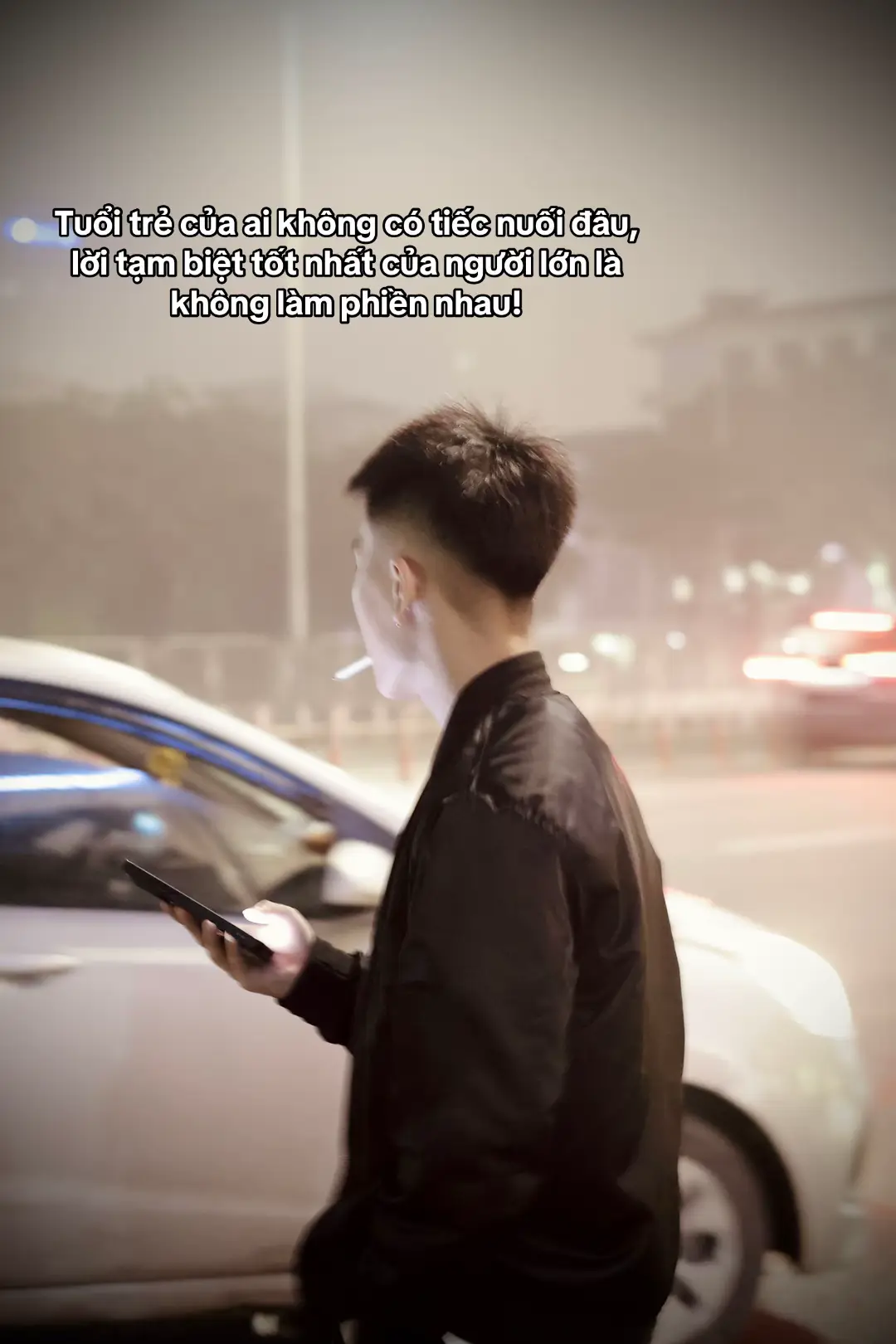 Ở một khoảng thời gian nào đó, bạn sẽ không còn muốn ồn ào, không muốn lui tới những nơi đông đúc. Chỉ muốn ngồi một góc nhỏ nào đó ngắm nhìn cuộc sống trôi qua.. #xuhuongtiktok #đờibuồn 