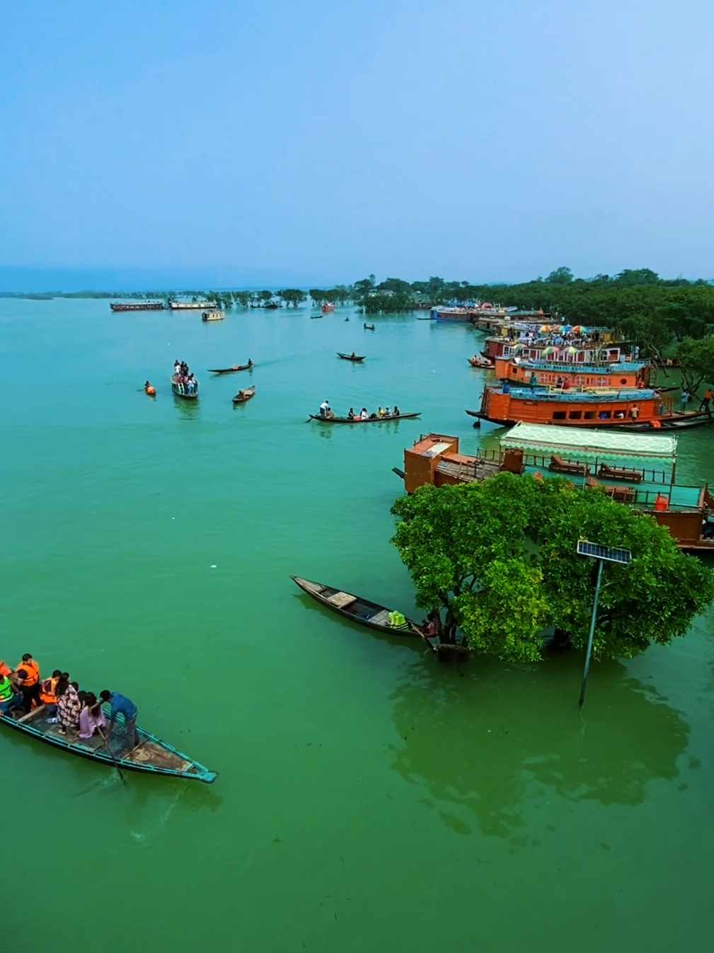 টাঙ্গুয়ার হাওর..🖤🌸 #ন্যাচারাল_ভিউ #NatureLovers #foryou #টাঙ্গুয়ার_হাওর #সুনামগঞ্জ 