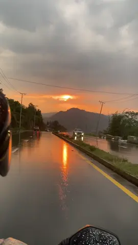 Beautiful road view 🥰🥰🥰 #views #beatiful #roadtrip #roadbike #bike #bikelife #nepal #kathmandu #nepalitiktok 