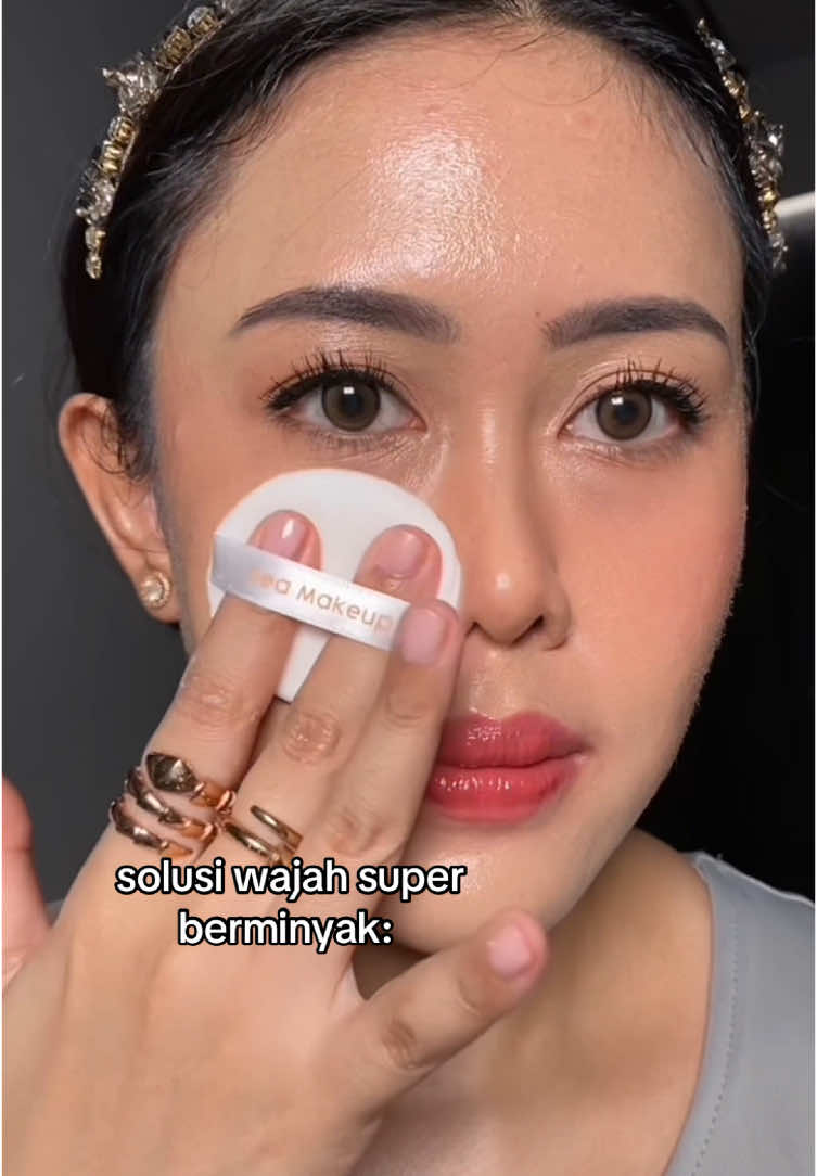 This powder blurs + matte tanpa drying! #loosepowder #loosesettingpowder #settingpowder #seamakeuploosepowder 