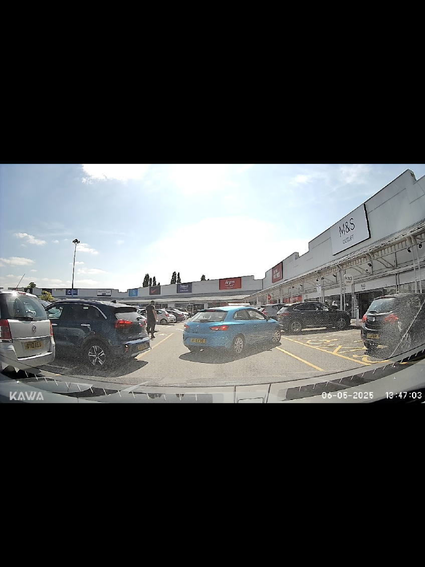 #dashcamuk #dashcamfootage #dashcamvideos #dashcam #dash #dash #aston #onestop #walsall #reverse #reversing #fyppppppppppppppppppppppp #foryoupagе #fyp #fyppp 