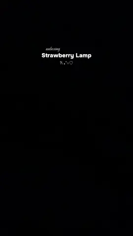 room musthave!🍓🤍 #strawberry #strawberrylamp #ledlights #ledlamp #roomdecor #roomdesign #musthave #kawaii 